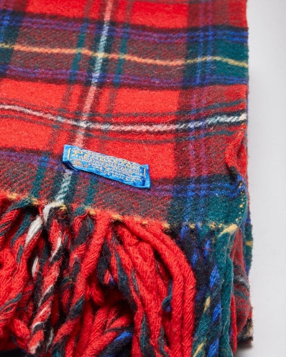Pendleton 100% Virgin Wool Plaid Tartan Throw Blanket 63x42 Red Fringe Holiday